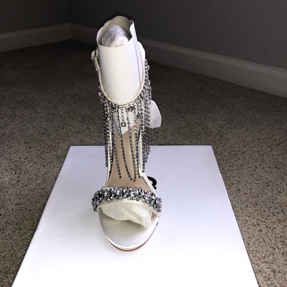 ASOS FORMAL HIGH HEELED SHOE - Picture 2 of 8